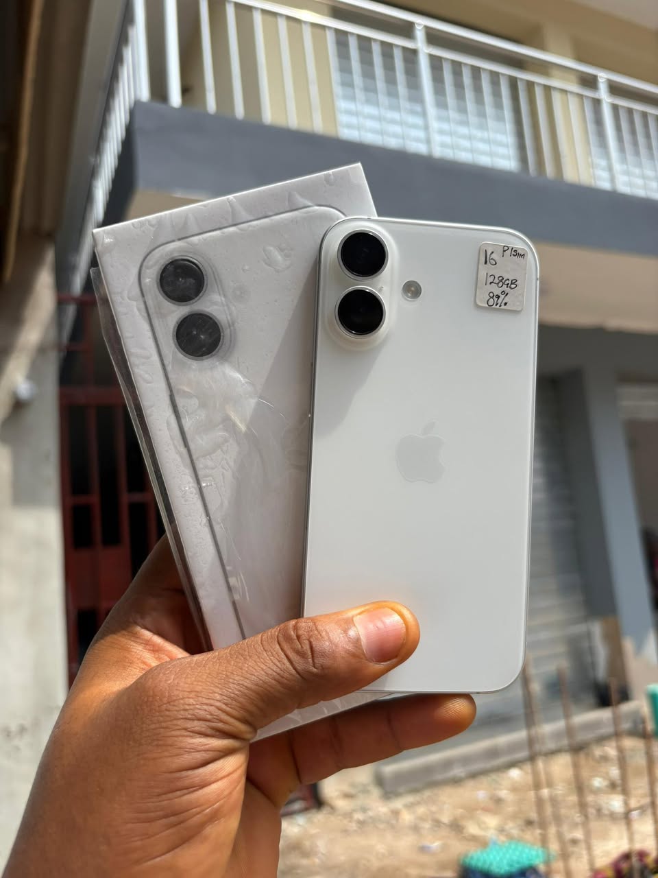 iPhone 16
